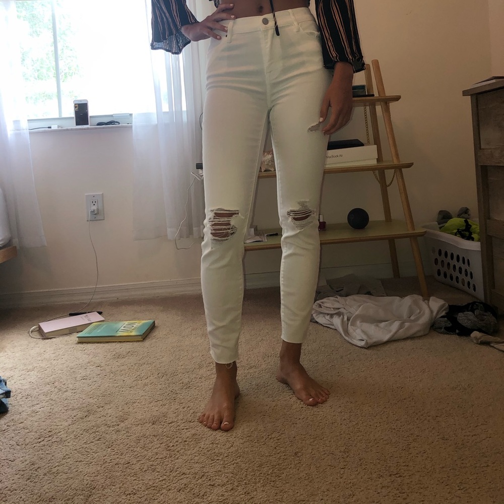 White pacsun jeans